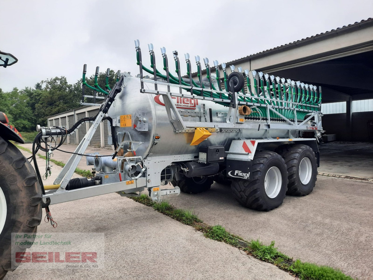 Fliegl PFW 12000 Maxx Line Tandem + Skate 150 12m³ / 15 m - מכל תערובת: תמונה 1 Fliegl PFW 12000 Maxx Line Tandem + Skate 150 12m³ / 15 m - מכל תערובת: תמונה 1