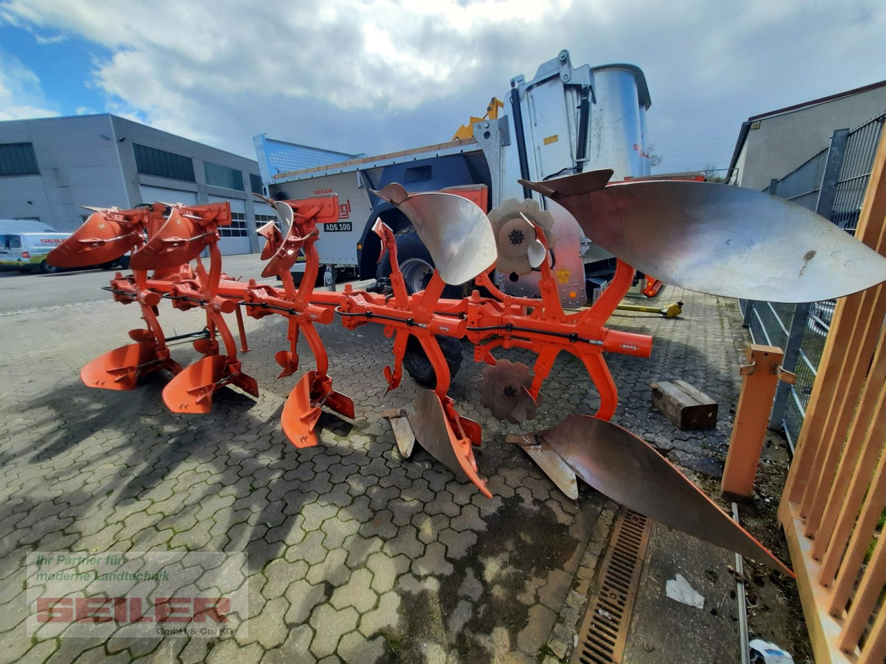 Kuhn Vari-Master 153 NSH - מחרשה: תמונה 5 Kuhn Vari-Master 153 NSH - מחרשה: תמונה 5