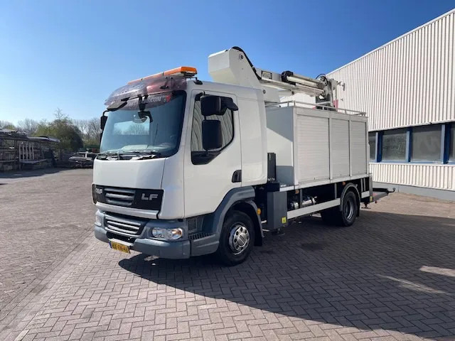 DAF LF 45.160 CUSTERS Hoogwerker 14,5 mtr / Skyworker 14,5mtr - פלטפורמה אווירית מותקנת על משאית: תמונה 4 DAF LF 45.160 CUSTERS Hoogwerker 14,5 mtr / Skyworker 14,5mtr - פלטפורמה אווירית מותקנת על משאית: תמונה 4