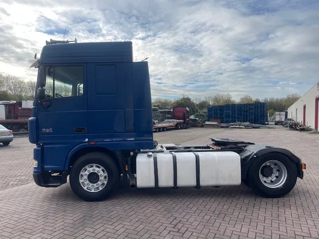 DAF XF 105.460 Manual gear - יחידת טרקטור: תמונה 4 DAF XF 105.460 Manual gear - יחידת טרקטור: תמונה 4