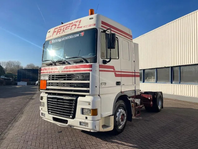 DAF XF 95.430 Manual-Gear Euro 3 - יחידת טרקטור: תמונה 3 DAF XF 95.430 Manual-Gear Euro 3 - יחידת טרקטור: תמונה 3