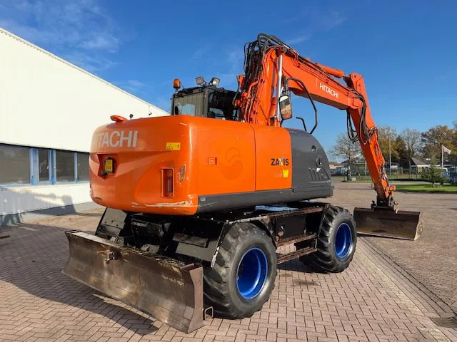 Hitachi ZX 140W-3 - מחפר גלגלים: תמונה 4 Hitachi ZX 140W-3 - מחפר גלגלים: תמונה 4