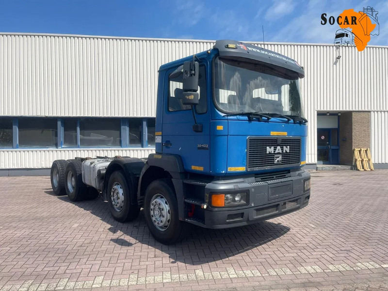 MAN 32.403 8x4 chassis Manual Full Steel - משאית עם שלדת תא: תמונה 1 MAN 32.403 8x4 chassis Manual Full Steel - משאית עם שלדת תא: תמונה 1