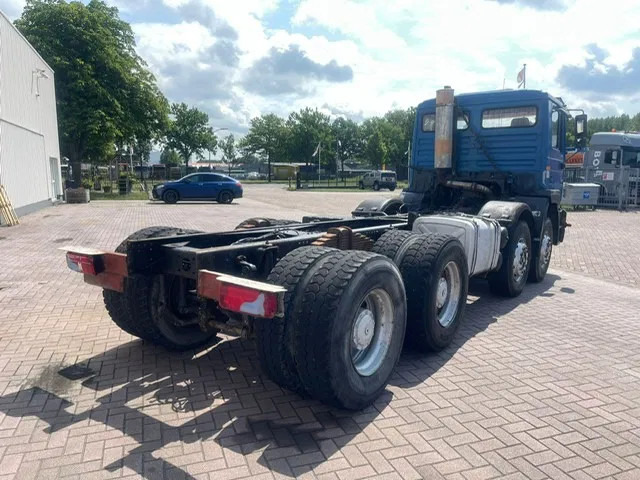 MAN 32.403 8x4 chassis Manual Full Steel - משאית עם שלדת תא: תמונה 5 MAN 32.403 8x4 chassis Manual Full Steel - משאית עם שלדת תא: תמונה 5