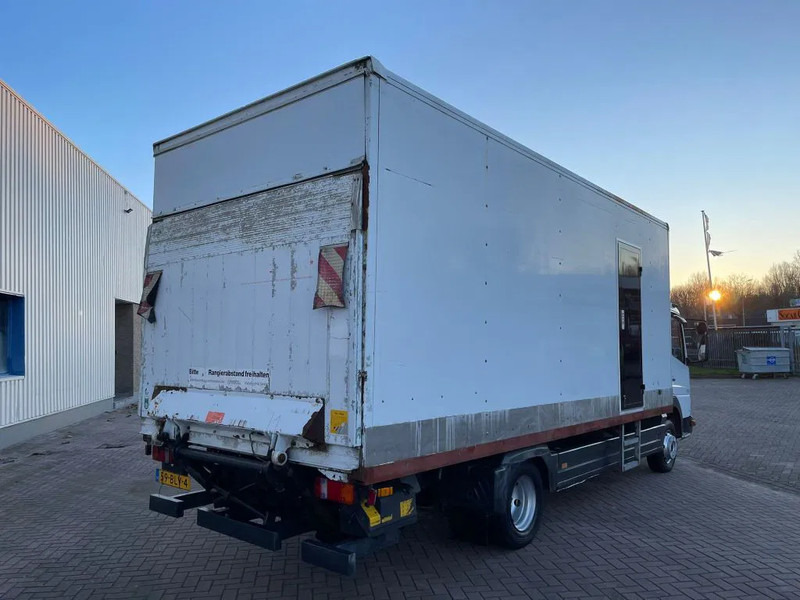 Mercedes-Benz Atego 818 EURO 3 Full Steel Manual Gear-box NL-Truck - משאית תיבה: תמונה 3 Mercedes-Benz Atego 818 EURO 3 Full Steel Manual Gear-box NL-Truck - משאית תיבה: תמונה 3