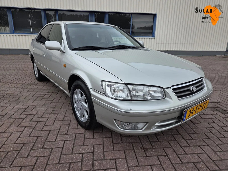 Toyota Camry 3.0 // V6 // 24v // Automaat // leather Seats - סדאן: תמונה 1 Toyota Camry 3.0 // V6 // 24v // Automaat // leather Seats - סדאן: תמונה 1