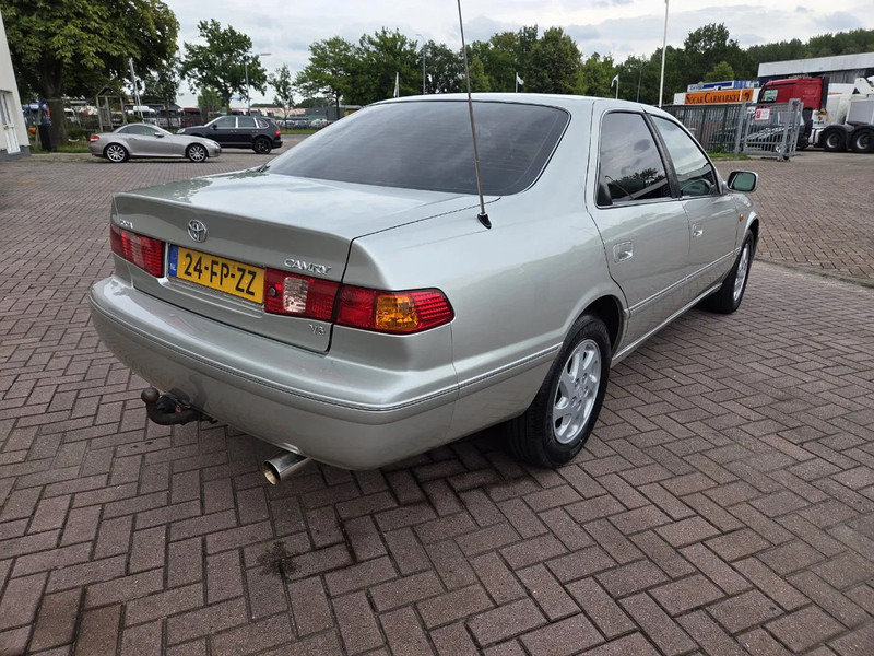 Toyota Camry 3.0 // V6 // 24v // Automaat // leather Seats - סדאן: תמונה 3 Toyota Camry 3.0 // V6 // 24v // Automaat // leather Seats - סדאן: תמונה 3