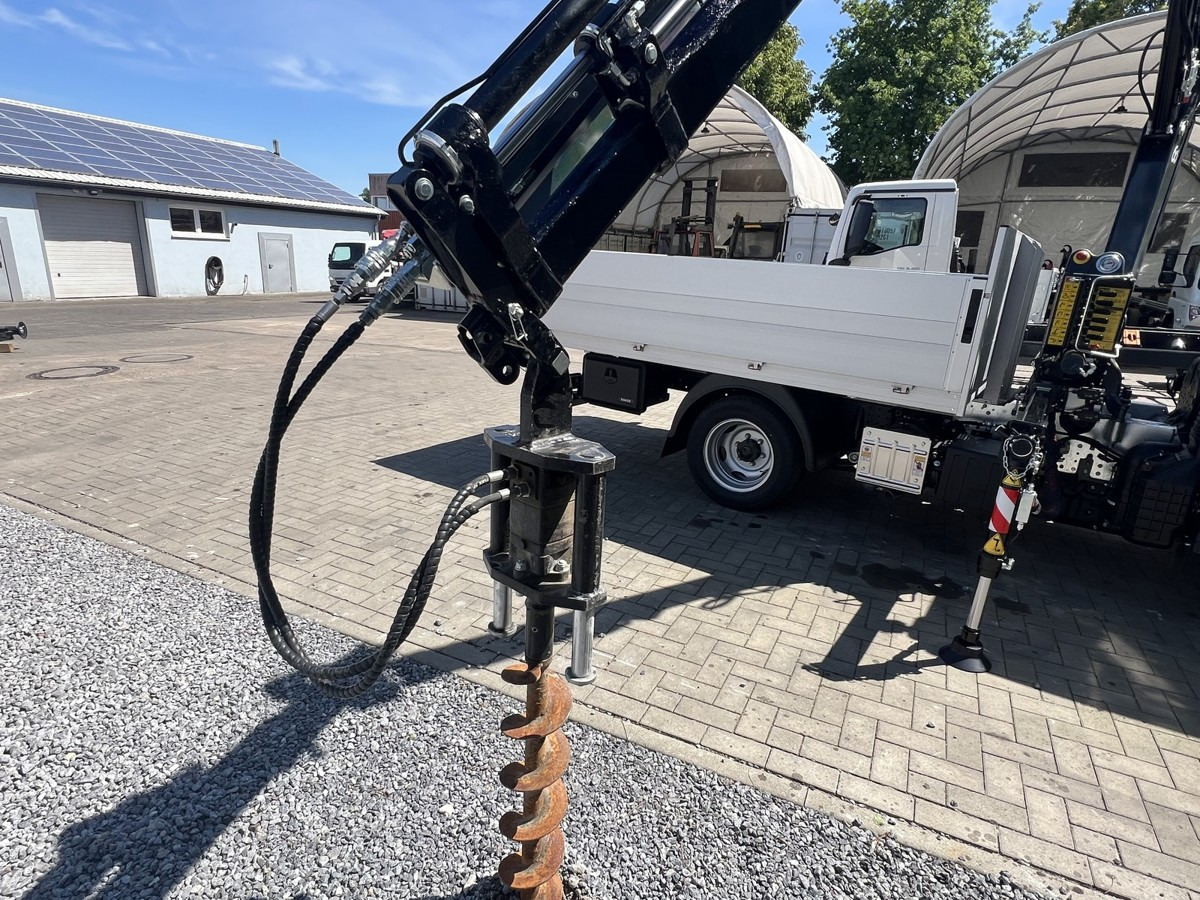 FUSO 3S15 Alu Pritsche 2.80m Ladekran Bohrgerät - כלי רכב מסחרי במיטה שטוחה: תמונה 3 FUSO 3S15 Alu Pritsche 2.80m Ladekran Bohrgerät - כלי רכב מסחרי במיטה שטוחה: תמונה 3