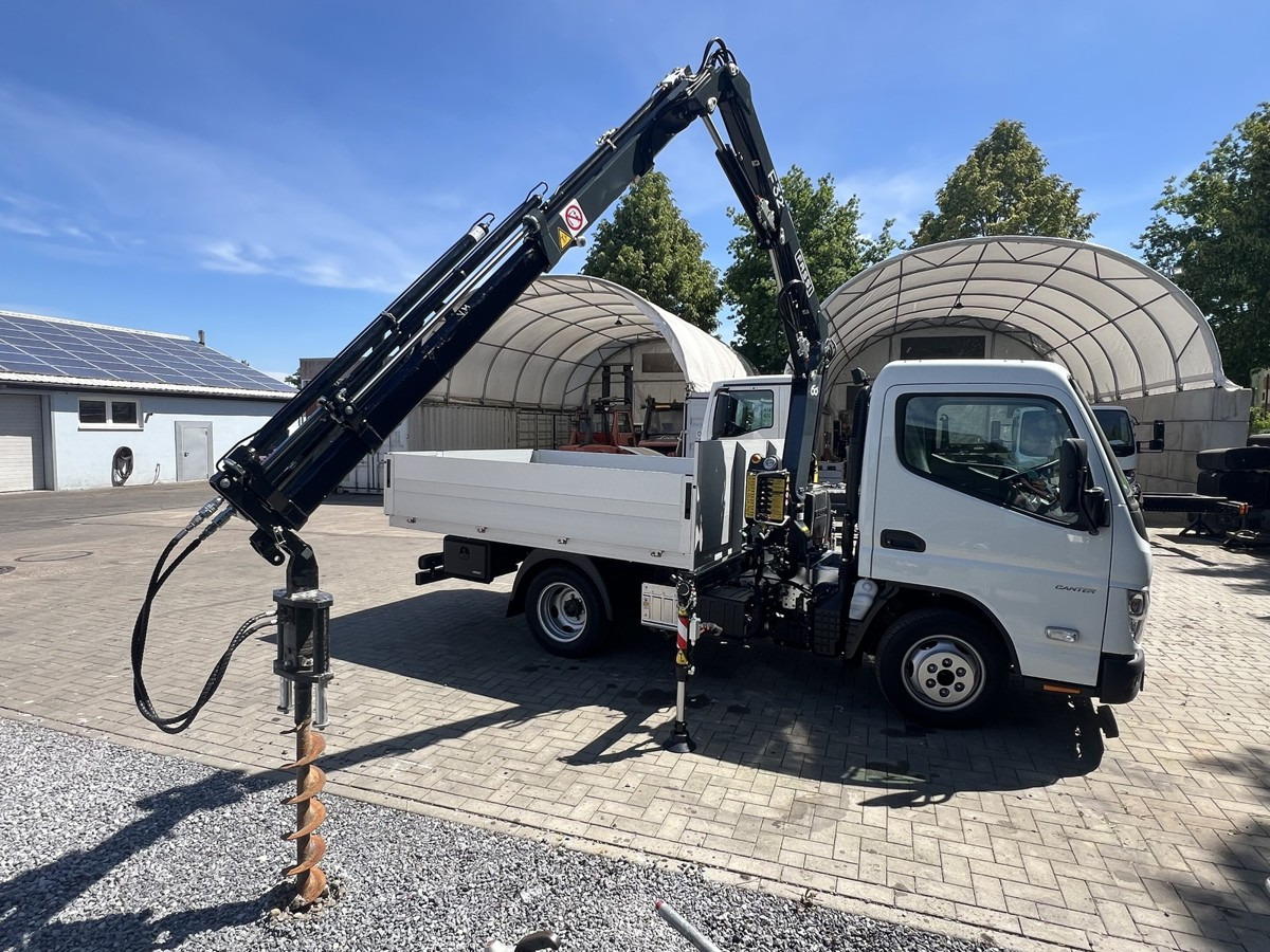 FUSO 3S15 Alu Pritsche 2.80m Ladekran Bohrgerät - כלי רכב מסחרי במיטה שטוחה: תמונה 1 FUSO 3S15 Alu Pritsche 2.80m Ladekran Bohrgerät - כלי רכב מסחרי במיטה שטוחה: תמונה 1