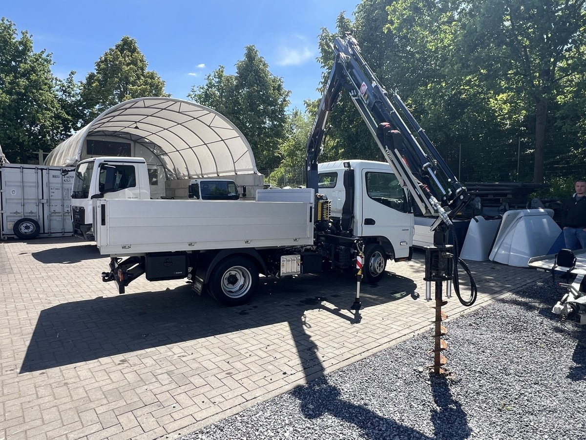 FUSO 3S15 Alu Pritsche 2.80m Ladekran Bohrgerät - כלי רכב מסחרי במיטה שטוחה: תמונה 2 FUSO 3S15 Alu Pritsche 2.80m Ladekran Bohrgerät - כלי רכב מסחרי במיטה שטוחה: תמונה 2