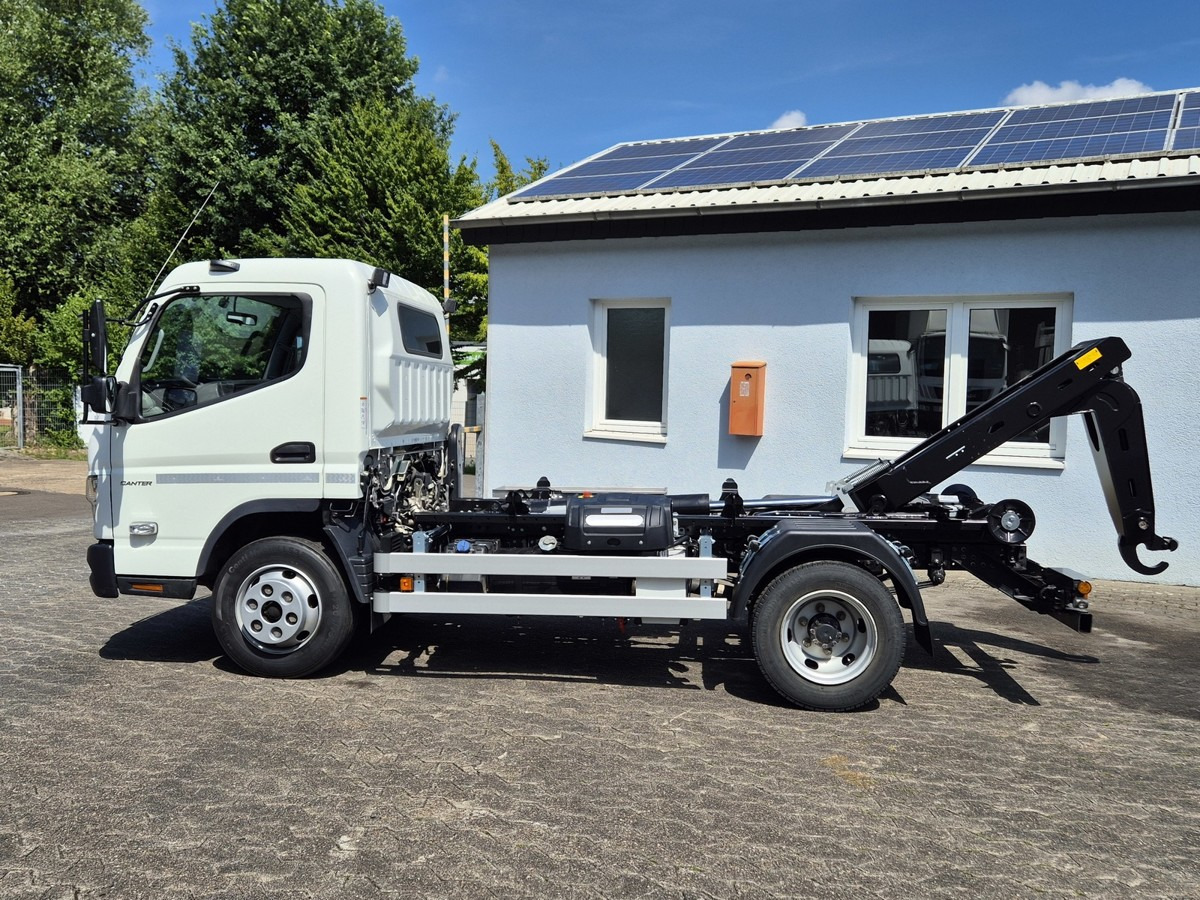 FUSO Fuso Canter 7C18 City Abrollkipper AHK Hooklift - משאית הרמת וו: תמונה 3 FUSO Fuso Canter 7C18 City Abrollkipper AHK Hooklift - משאית הרמת וו: תמונה 3