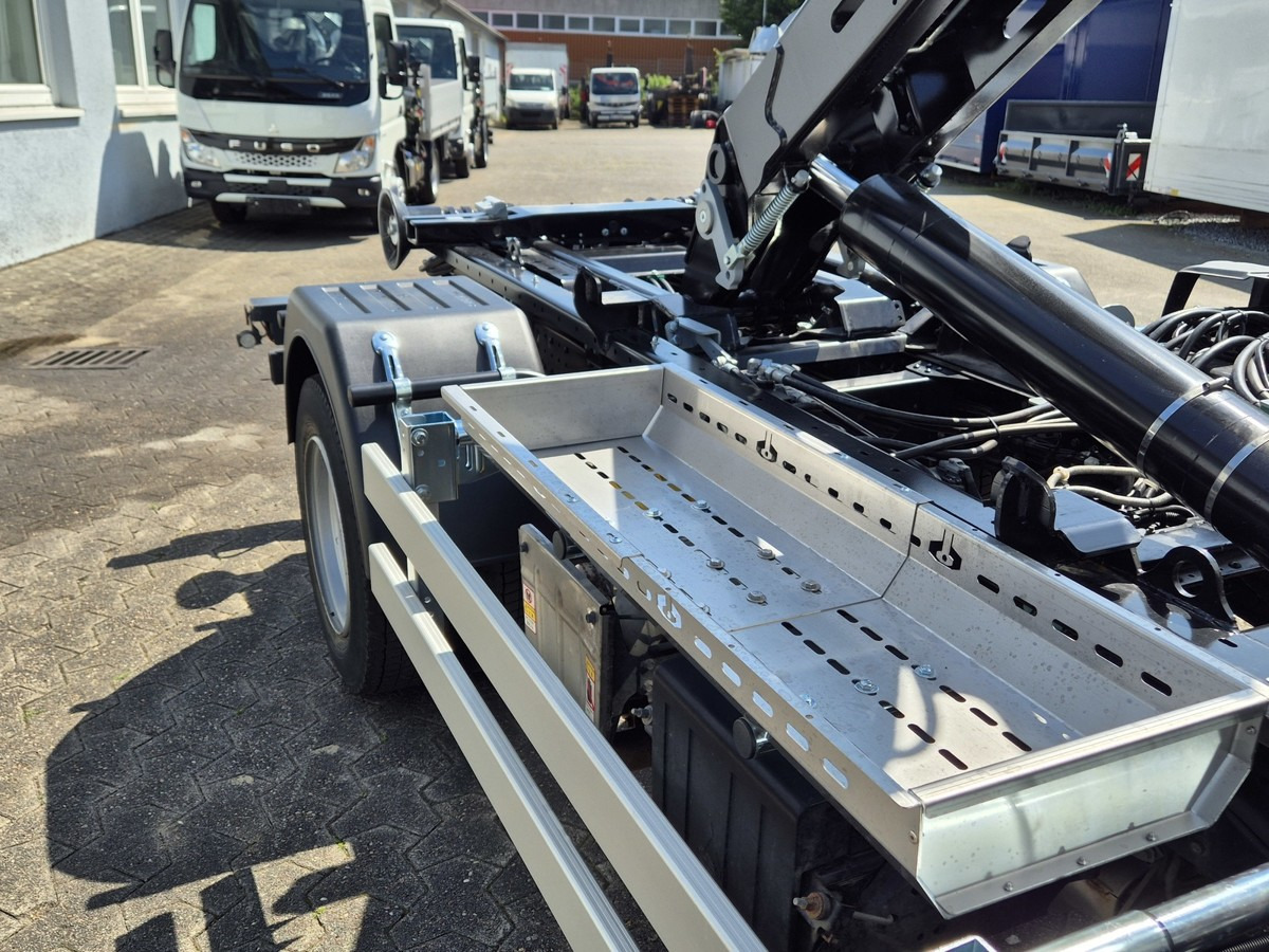 FUSO Fuso Canter 7C18 City Abrollkipper AHK Hooklift - משאית הרמת וו: תמונה 5 FUSO Fuso Canter 7C18 City Abrollkipper AHK Hooklift - משאית הרמת וו: תמונה 5