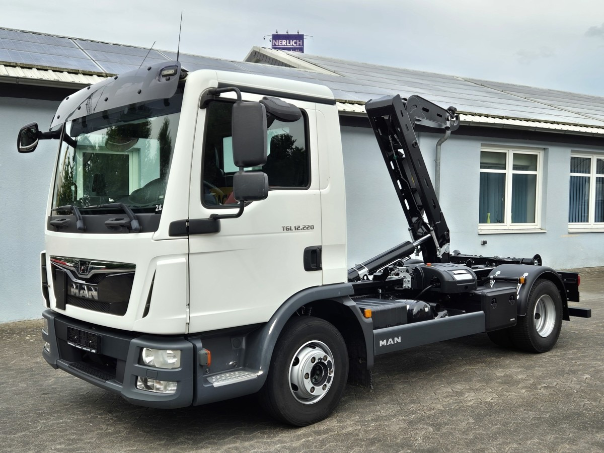 MAN TGL 12.250 BL City Abrollkipper AHK Euro 6 - משאית הרמת וו: תמונה 1 MAN TGL 12.250 BL City Abrollkipper AHK Euro 6 - משאית הרמת וו: תמונה 1