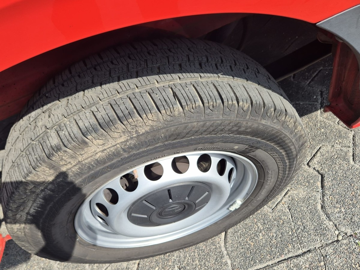 VW Crafter 35 Maxi L4H3 1Hand PDC sofort verfügbar! - כלי רכב מסחרי עם לוח: תמונה 5 VW Crafter 35 Maxi L4H3 1Hand PDC sofort verfügbar! - כלי רכב מסחרי עם לוח: תמונה 5