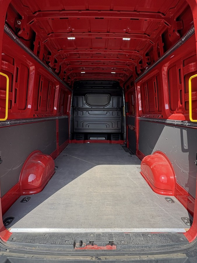 כלי רכב מסחרי עם לוח VW Crafter 35 Maxi L4H3 1Hand PDC: תמונה 10