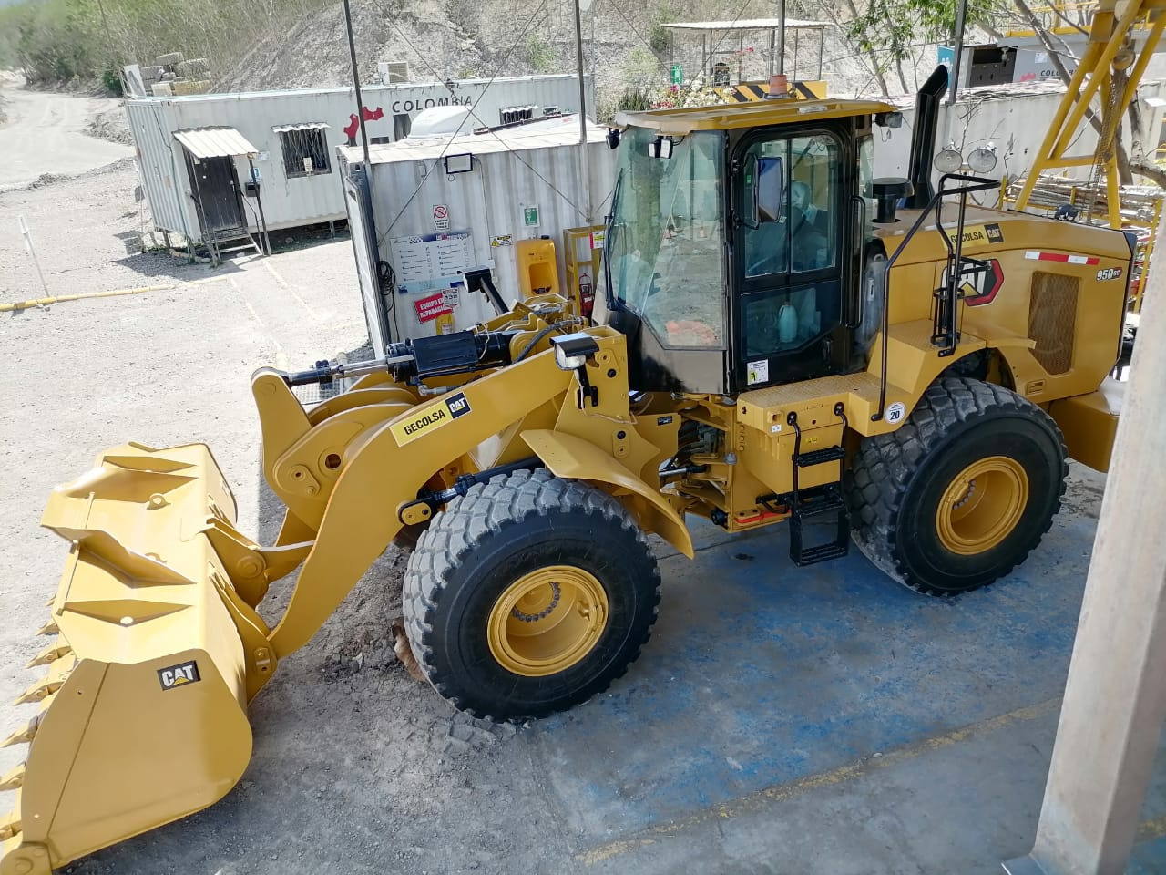 CATERPILLAR 950 GC - מעמיס גלגלים: תמונה 1 CATERPILLAR 950 GC - מעמיס גלגלים: תמונה 1
