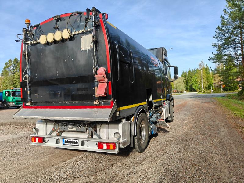 Brock SL280/2 MB Actros 1833 - מטאטא כבישים: תמונה 3 Brock SL280/2 MB Actros 1833 - מטאטא כבישים: תמונה 3