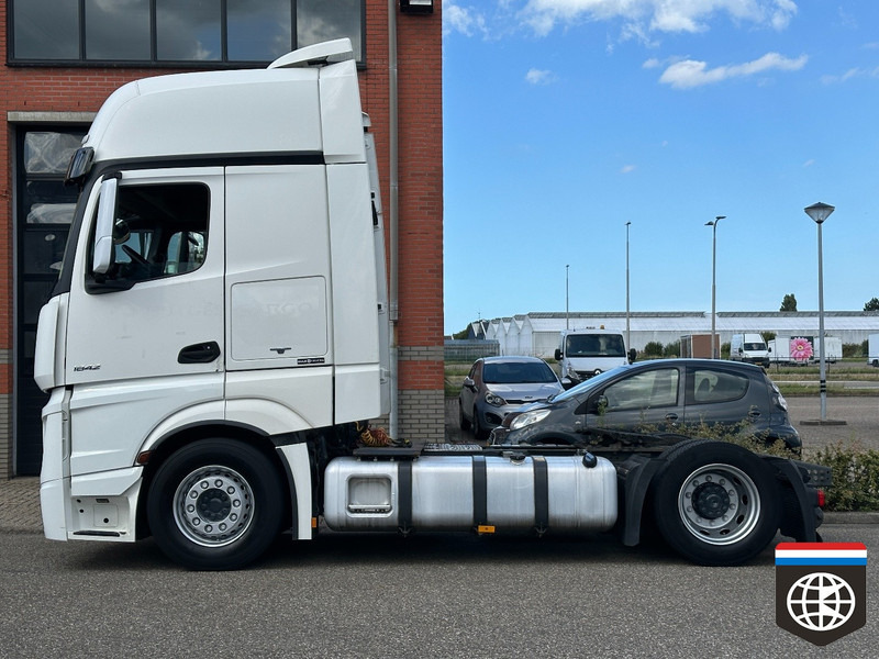 Mercedes-Benz ACTROS 1842 LLS - Giga Space - 2x tank - NIGHT a/c - יחידת טרקטור: תמונה 3 Mercedes-Benz ACTROS 1842 LLS - Giga Space - 2x tank - NIGHT a/c - יחידת טרקטור: תמונה 3