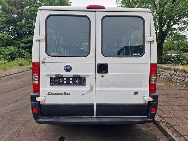 Fiat Ducato 2.0 JTD - כלי רכב מסחרי עם לוח: תמונה 5 Fiat Ducato 2.0 JTD - כלי רכב מסחרי עם לוח: תמונה 5