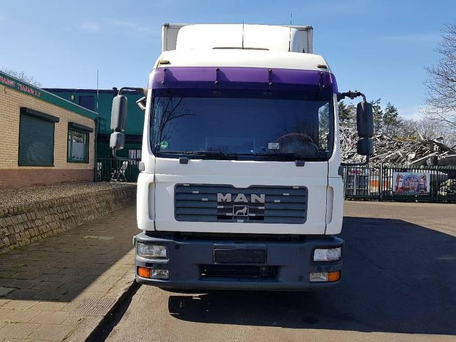 MAN TGL 12.210 4x2 BL - משאית תיבה: תמונה 2 MAN TGL 12.210 4x2 BL - משאית תיבה: תמונה 2