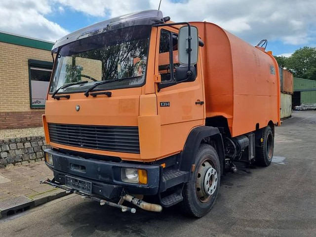 Mercedes-Benz 1314 KO - מטאטא כבישים: תמונה 1 Mercedes-Benz 1314 KO - מטאטא כבישים: תמונה 1