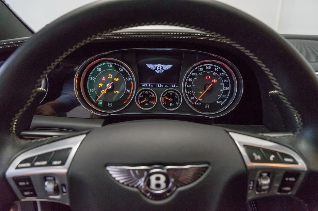 מכונית Bentley Continental GT 4.0 V8 4WD/Kamera/21 Zoll/LED: תמונה 7