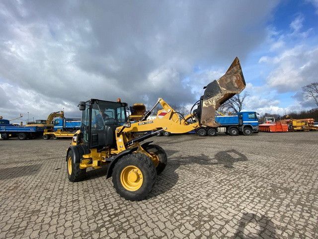 CAT 908M, 4+1 Schaufel, Palettengabel, wenig Std. - מעמיס גלגלים: תמונה 3 CAT 908M, 4+1 Schaufel, Palettengabel, wenig Std. - מעמיס גלגלים: תמונה 3