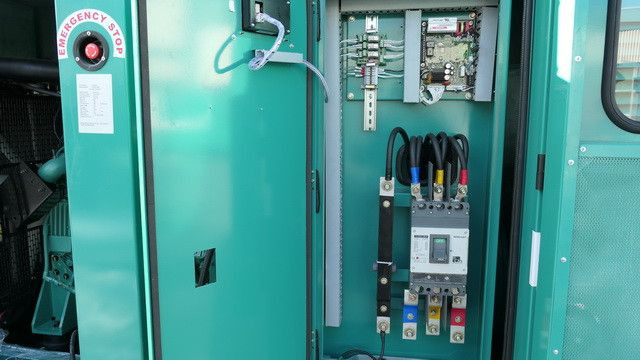 Cummins, Stromgenerator, 250 kVA, 4 Zylinder - ציוד בנייה: תמונה 3 Cummins, Stromgenerator, 250 kVA, 4 Zylinder - ציוד בנייה: תמונה 3