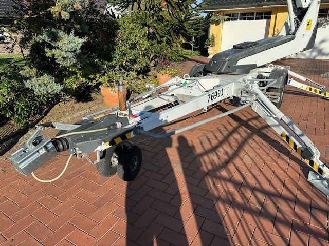 Dino 120 T, Arbeitshöhe 12m, Hydr. Radantrieb - מנוף הרמה נגרר: תמונה 2 Dino 120 T, Arbeitshöhe 12m, Hydr. Radantrieb - מנוף הרמה נגרר: תמונה 2