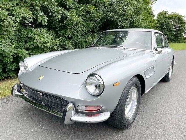 Ferrari 330 GT Coupe 2+2/TÜV neu/H-Zulassung - רכב קופה: תמונה 3 Ferrari 330 GT Coupe 2+2/TÜV neu/H-Zulassung - רכב קופה: תמונה 3