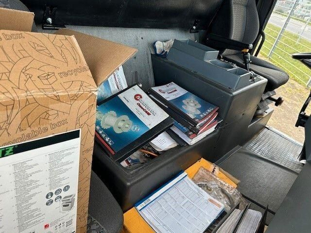 Grove GMK6300 KRAN 300/330 Tonnen - עגורן מגדל: תמונה 4 Grove GMK6300 KRAN 300/330 Tonnen - עגורן מגדל: תמונה 4