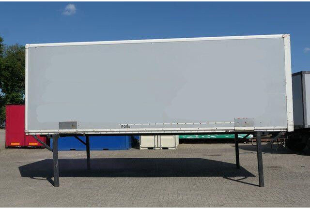 Kögel Wechselkoffer, BDF, Isoliert, Rolltor - משאית תיבה: תמונה 2 Kögel Wechselkoffer, BDF, Isoliert, Rolltor - משאית תיבה: תמונה 2