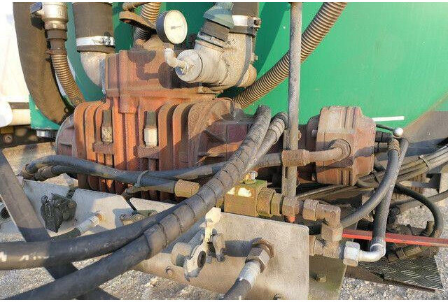 LINDNER & Fischer TSA 27 VA, Gülle, Vakuum,27m³ - משאית ואקום: תמונה 3 LINDNER & Fischer TSA 27 VA, Gülle, Vakuum,27m³ - משאית ואקום: תמונה 3