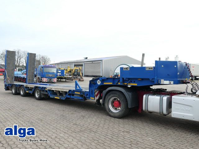 Langendorf SATUE 30/31, Radmulden, Hydr. Rampen, Gelenkt - סמיטריילר עם מטען נמוך: תמונה 1 Langendorf SATUE 30/31, Radmulden, Hydr. Rampen, Gelenkt - סמיטריילר עם מטען נמוך: תמונה 1
