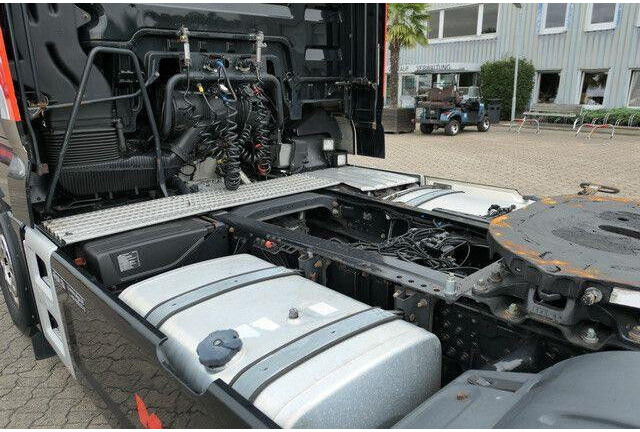 MAN 18.500 TGX 4x2, XXL, Red Lion 500, Intarder - יחידת טרקטור: תמונה 4 MAN 18.500 TGX 4x2, XXL, Red Lion 500, Intarder - יחידת טרקטור: תמונה 4