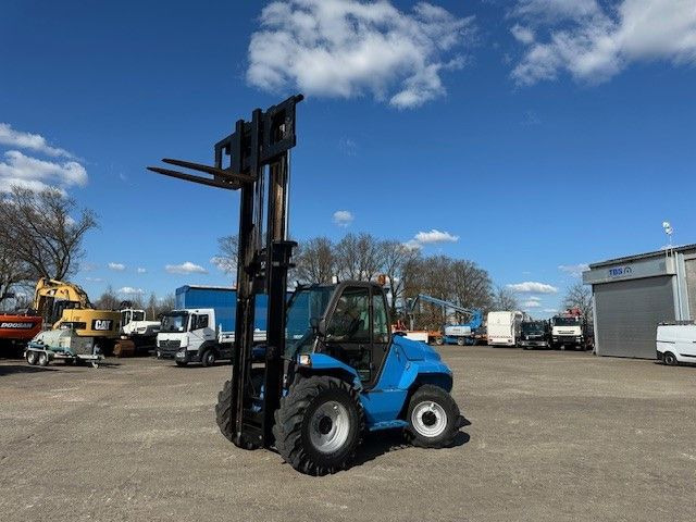 Manitou M50-4 4x4, Geländestapler, 5to., 3.7mtr. Hubhöhe - מלגזת שטח קשה: תמונה 4 Manitou M50-4 4x4, Geländestapler, 5to., 3.7mtr. Hubhöhe - מלגזת שטח קשה: תמונה 4
