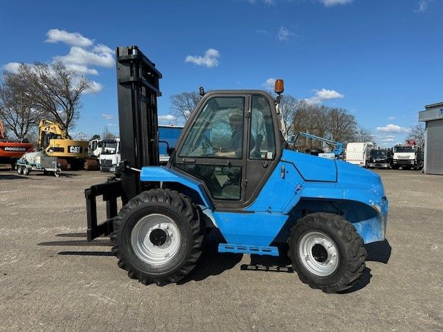 Manitou M50-4 4x4, Traglast 5.000kg, 3.700mm Hubhöhe - מלגזת שטח קשה: תמונה 3 Manitou M50-4 4x4, Traglast 5.000kg, 3.700mm Hubhöhe - מלגזת שטח קשה: תמונה 3