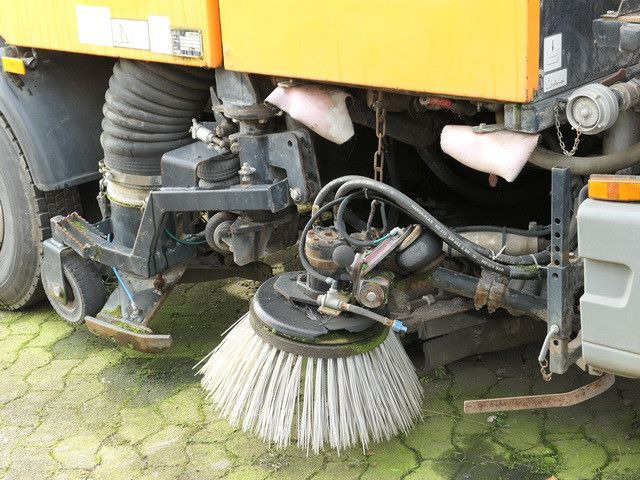 Mercedes-Benz 1018 Atego 4x2, Faun VIAJET 5R, Klima, 73tkm - מטאטא כבישים: תמונה 3 Mercedes-Benz 1018 Atego 4x2, Faun VIAJET 5R, Klima, 73tkm - מטאטא כבישים: תמונה 3