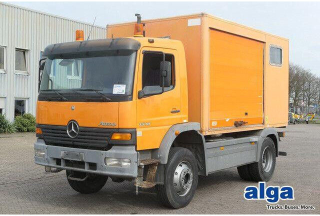 Mercedes-Benz 1518 A Atego 4X4, Klima, AHK, Allrad, Rolltor - משאית תיבה: תמונה 1 Mercedes-Benz 1518 A Atego 4X4, Klima, AHK, Allrad, Rolltor - משאית תיבה: תמונה 1