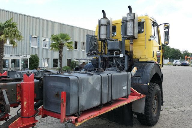 Mercedes-Benz 1838 AK 4x4, Allrad, Einzelbereifung, Wenig KM Mercedes-Benz 1838 AK 4x4, Allrad, Einzelbereifung, Wenig KM - מטאטא כבישים: תמונה 4 Mercedes-Benz 1838 AK 4x4, Allrad, Einzelbereifung, Wenig KM Mercedes-Benz 1838 AK 4x4, Allrad, Einzelbereifung, Wenig KM - מטאטא כבישים: תמונה 4
