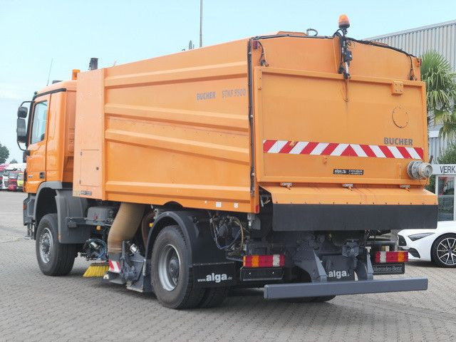 Mercedes-Benz 2032 A Actros 4x4, Bucher STKF 9500, Airport, AC - מטאטא כבישים: תמונה 5 Mercedes-Benz 2032 A Actros 4x4, Bucher STKF 9500, Airport, AC - מטאטא כבישים: תמונה 5