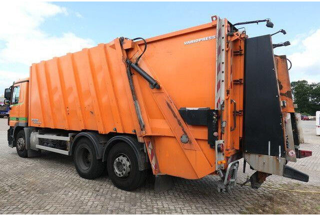 Mercedes-Benz 2532 L Actros 6x2, Faun, Zöller, 24m³, MP3, AC - משאית אשפה: תמונה 3 Mercedes-Benz 2532 L Actros 6x2, Faun, Zöller, 24m³, MP3, AC - משאית אשפה: תמונה 3