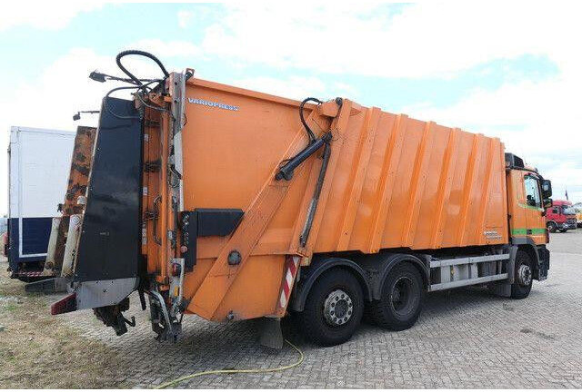 Mercedes-Benz 2532 L Actros 6x2, Faun, Zöller, 24m³, MP3, AC - משאית אשפה: תמונה 4 Mercedes-Benz 2532 L Actros 6x2, Faun, Zöller, 24m³, MP3, AC - משאית אשפה: תמונה 4
