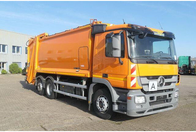 Mercedes-Benz 2532 L Actros 6x2,Schörling, Terberg, Lenk-Lift - משאית אשפה: תמונה 4 Mercedes-Benz 2532 L Actros 6x2,Schörling, Terberg, Lenk-Lift - משאית אשפה: תמונה 4