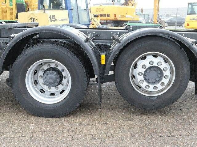 Mercedes-Benz 2546 L 6x2, MP4, 2x Schlafliege, Bullfänger, AC - משאית עם שלדת תא: תמונה 3 Mercedes-Benz 2546 L 6x2, MP4, 2x Schlafliege, Bullfänger, AC - משאית עם שלדת תא: תמונה 3