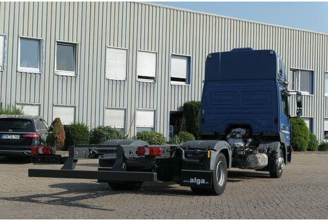 Mercedes-Benz 918 L Atego 4x2, Schlafliege, Klima,Nebenantrieb - משאית עם שלדת תא: תמונה 3 Mercedes-Benz 918 L Atego 4x2, Schlafliege, Klima,Nebenantrieb - משאית עם שלדת תא: תמונה 3