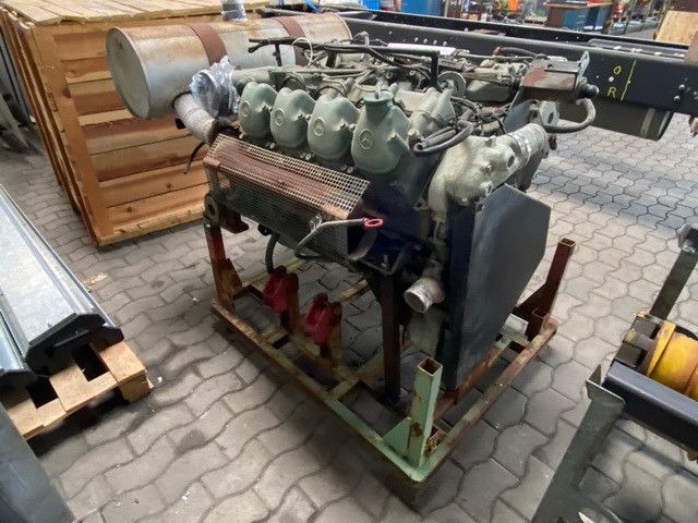 משאית Mercedes-Benz OM 422 Motor, V8, 8 Zylinder, 10x am Lager: תמונה 6