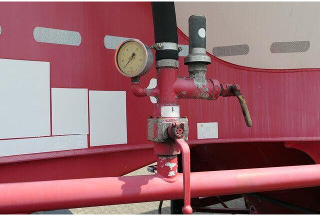 SPITZER SF 2739 / 2P, 39m³, Gelenkt, 2 Kammern, BPW, ZSA - סמיטריילר מכל: תמונה 3 SPITZER SF 2739 / 2P, 39m³, Gelenkt, 2 Kammern, BPW, ZSA - סמיטריילר מכל: תמונה 3