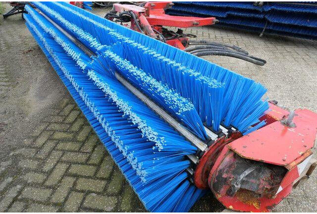 Schmidt CJS 914 Super Walzenbürste, Kehrbesen, 4.2mtr. - מטאטא: תמונה 4 Schmidt CJS 914 Super Walzenbürste, Kehrbesen, 4.2mtr. - מטאטא: תמונה 4