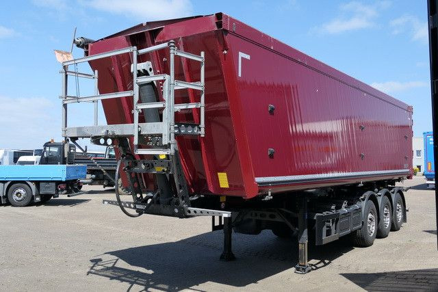 Schmitz Cargobull SKI 24 SL 9.6/Kombitüren/51 cbm./Wassertank - סמיטריילר עם מזהיר: תמונה 3 Schmitz Cargobull SKI 24 SL 9.6/Kombitüren/51 cbm./Wassertank - סמיטריילר עם מזהיר: תמונה 3